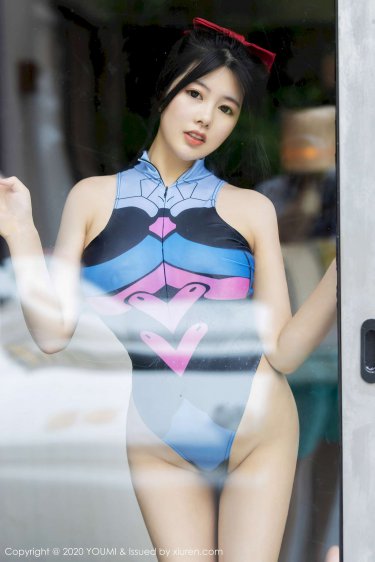 夏季短袖看见女同学乳突照片